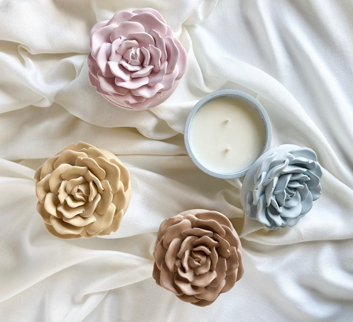 Sculpted Floral Candle