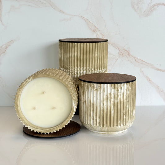 20oz Candle - Olive/white